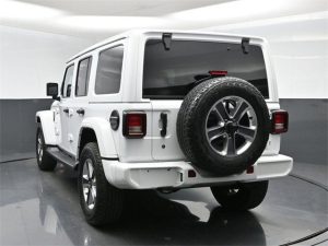 2018 Jeep Wrangler Unlimited Sahara — thumbnail 3