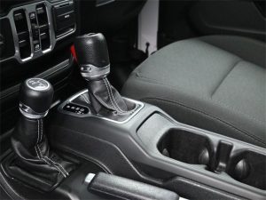 2018 Jeep Wrangler Unlimited Sahara — thumbnail 13