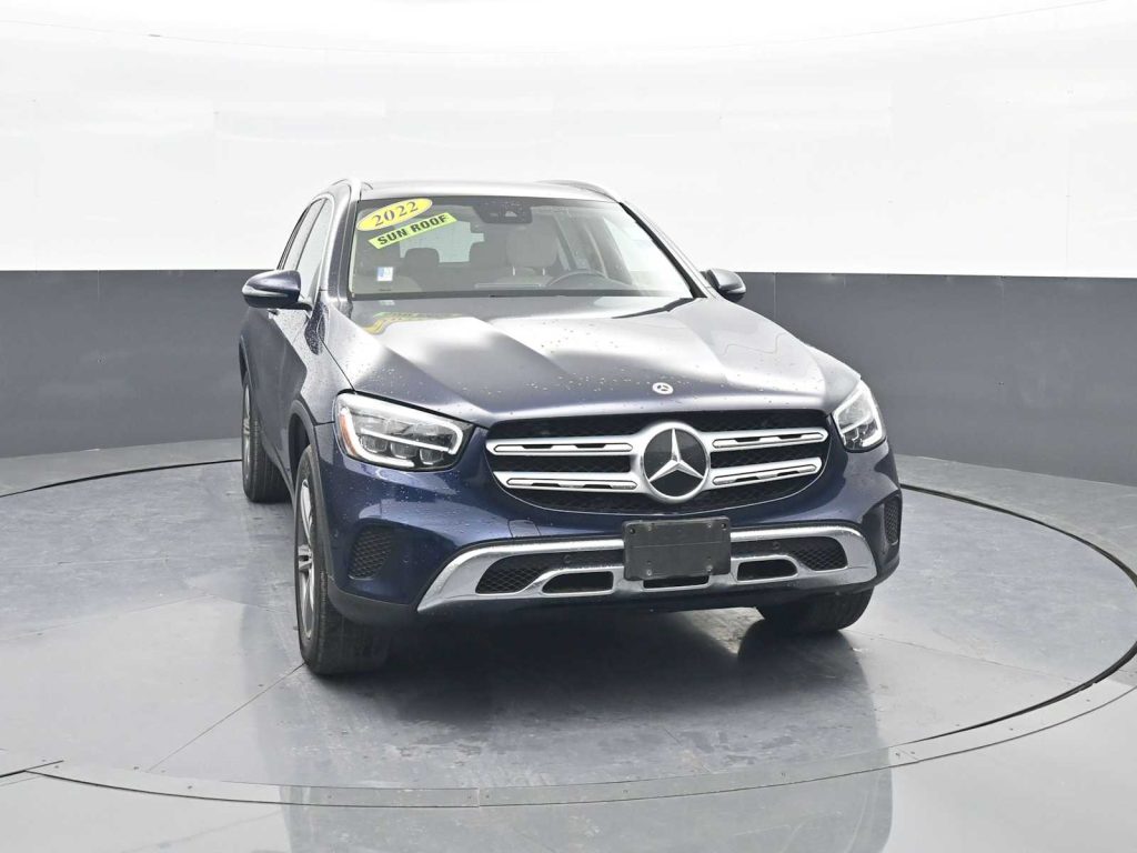 Used 2022 Mercedes-Benz GLC GLC 300 4MATIC SUV — photo 1