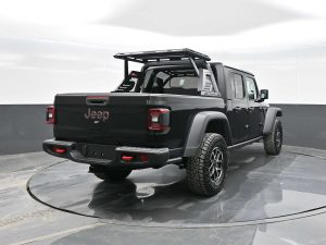 Used 2024 Jeep Gladiator Rubicon 4×4 — thumbnail 4
