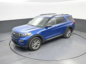 Used 2023 Ford Explorer XLT 4WD — thumbnail 30